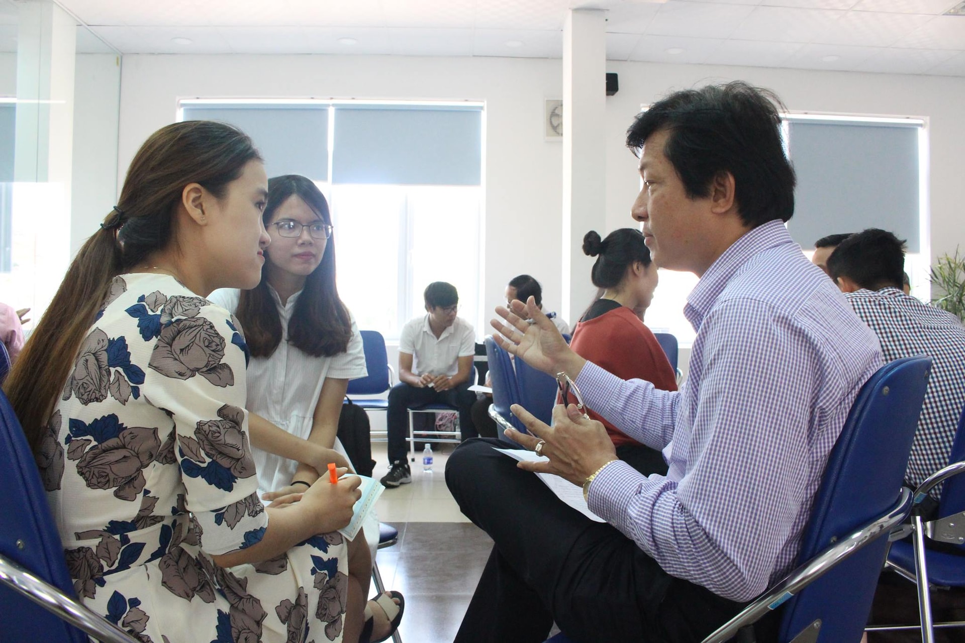 Các dự án trúng tuyển khóa ươm tạo sẽ được tư vấn nhiều kỹ năng bổ ích để khởi nghiệp. Ảnh: Vườn ươm Đà Nẵng cung cấp