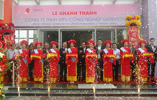 Khánh thành công trình nhà máy may xuất khẩu (giai đoạn 1) của Công ty TNHH MTV Công nghiệp Germton thuộc Tập đoàn Germton Hồng Kông (Trung Quốc) tại khu công nghiệp Đông Quế Sơn hồi tháng 3.2017.Ảnh: N.SỰ