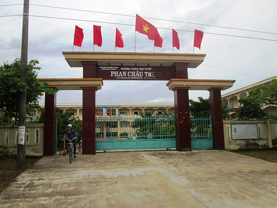 Cơ sở vật chất của nhiều trường học trên địa bàn huyện Duy Xuyên ngày càng khang trang, sạch đẹp. Ảnh: T.P