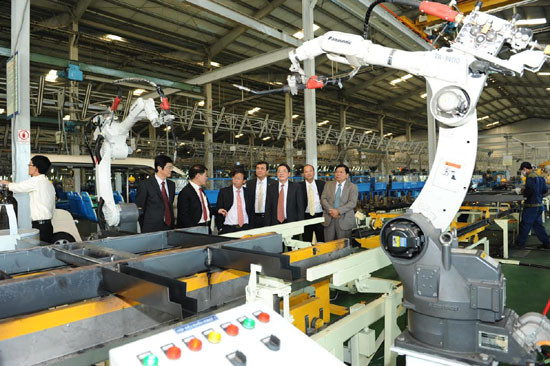New technology for production lines in THACO. Photo: kinhtedothi.vn