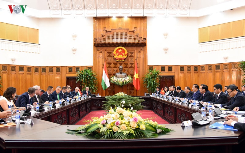 Quan hệ hợp tác kinh tế giữa Việt Nam và Hungary thời gian qua đã có những tiến triển đáng kể. Kim ngạch thương mại hai chiều tiếp tục tăng trưởng mạnh. Năm 2016 đạt 266 triệu USD (tăng 36,28% so với năm 2015).