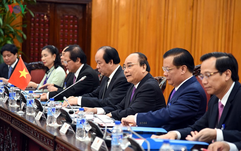 Tại cuộc hội đàm, hai bên đã trao đổi các biện pháp thúc đẩy hợp tác song phương trên các lĩnh vực, đặc biệt là các lĩnh vực kinh tế-thương mại, đầu tư, giáo dục-đào tạo, y tế, môi trường, an ninh-quốc phòng...