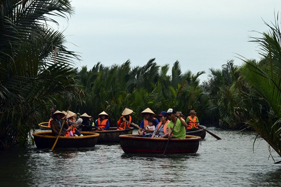 Du lịch rừng dừa nước Cẩm Thanh đang  hướng đến sự phát triển bền vững 