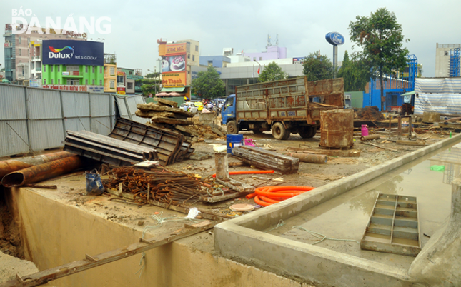 khối lượng thi công còn lại khá lớn