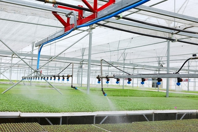 Với việc áp dụng công nghệ nông nghiệp tiên tiến hàng đầu thế giới vào Việt Nam nên các nông sản của VinEco bảo đảm dinh dưỡng và an toàn với người sử dụng.