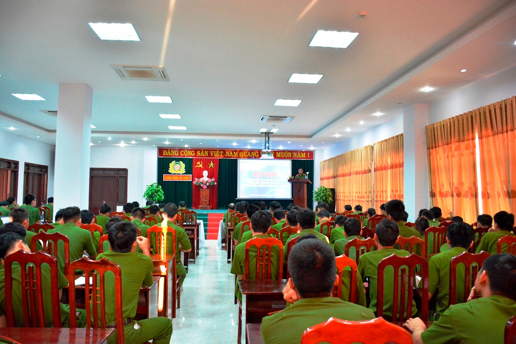 Đông đảo Đoàn viên của trường Trung cấp CSND V dự hội nghị. 