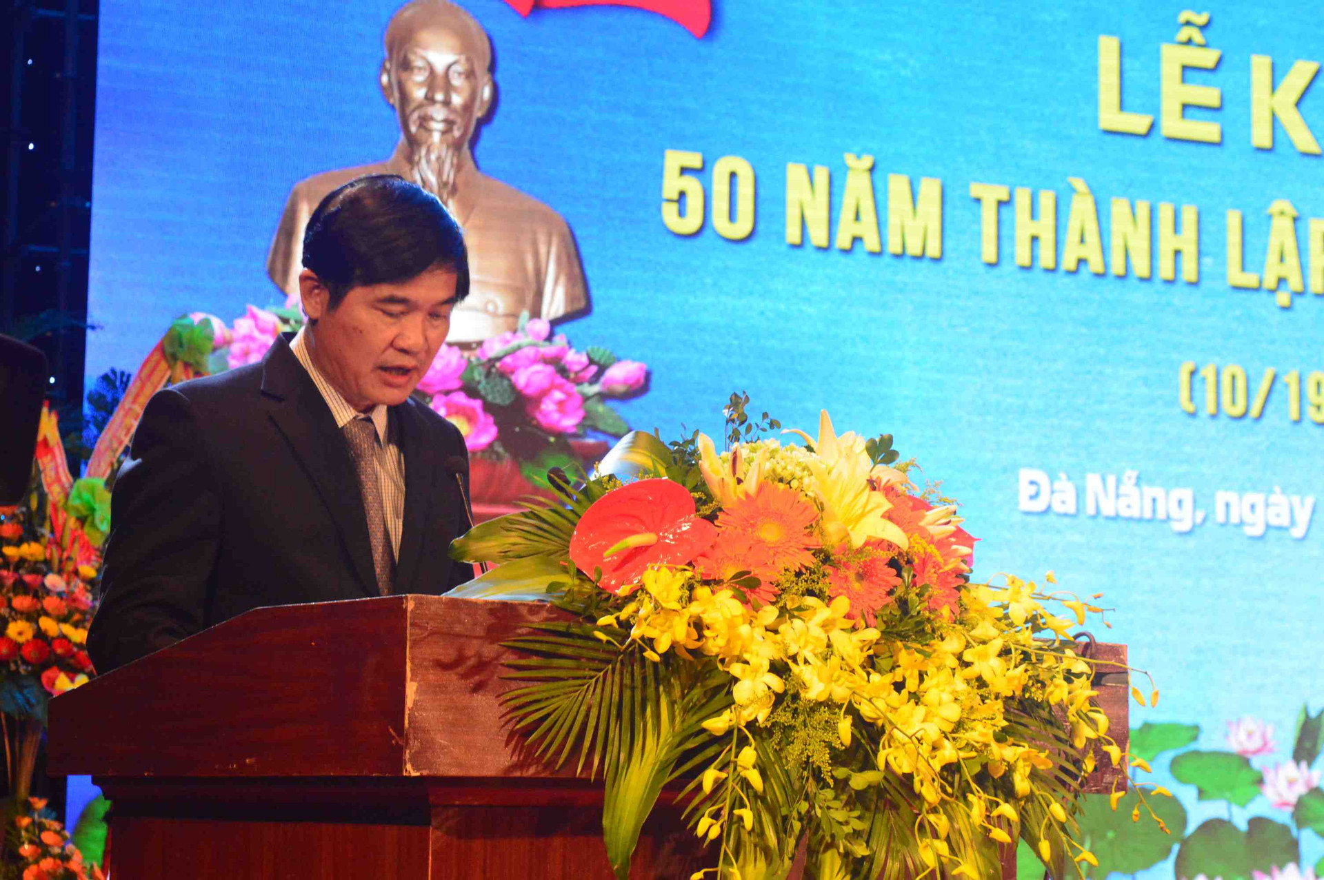 Bí thư Tỉnh ủy, Chủ tịch HĐND tỉnh Nguyễn Ngọc Quang phát biểu tại lễ kỷ niệm, Ảnh: T.Đ