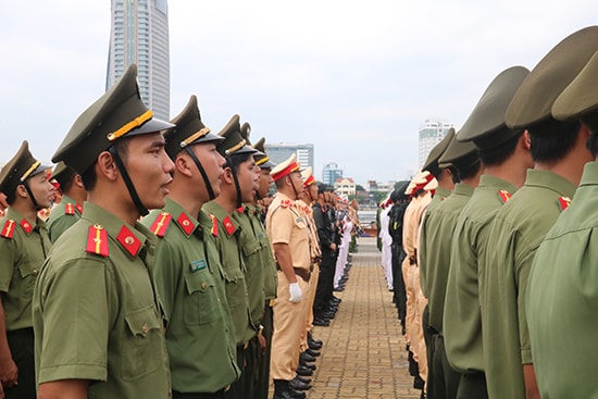 Các chiến sỹ tham gia tổng duyệt chương trình