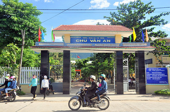 Trường THPT Chu Văn An (Đại Lộc) đạt chuẩn năm 2016. Ảnh: X.PHÚ