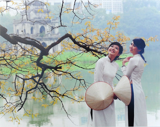 Tác phẩm: Khúc giao mùa- Tác giả:Nguyễn Khôi