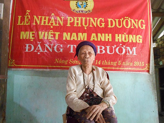 Mẹ Đặng Thị Bướm. Ảnh: T.T