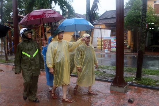 Phó Chủ tịch UBND tỉnh Lê Văn Thanh kiểm tra công tác chuẩn bị đón đại biểu APEC tại Hội An