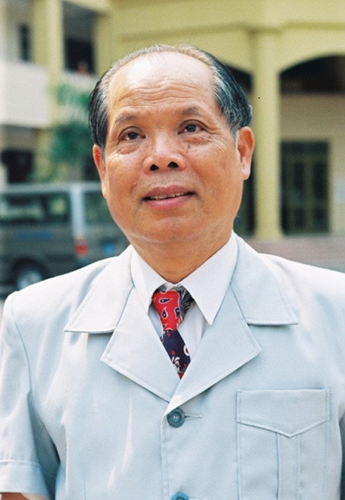 PGS.TS Bùi Hiền.