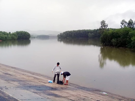 Hồ Thạch Bàn. ảnh: TRƯƠNG ĐIỆN THẮNG