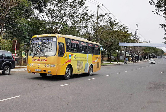 Sở GTVT Đà Nẵng đề nghị UBND thành phố điều chỉnh các tuyến xe buýt liền kề ra khỏi trung tâm thành phố bắt đầu từ ngày 1.1.2019.  Ảnh: VINH ANH