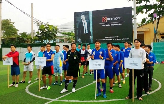 Việc rèn luyện khi tham gia các phong trào thể dục thể thao địa phương đã góp phần giúp lực lượng dân quân phường Hòa Thuận Đông (đội đứng vị trí số 2 bên phải) luôn đạt thành tích cao trong những lần tham gia giải Việt dã - chạy vũ trang truyền thống Báo Đà Nẵng.