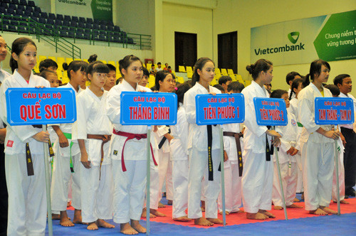 Giải Karatedo trẻ do Hội Karatedo tỉnh tổ chức thu hút nhiều vận động viên tham gia. Ảnh: T.Vy