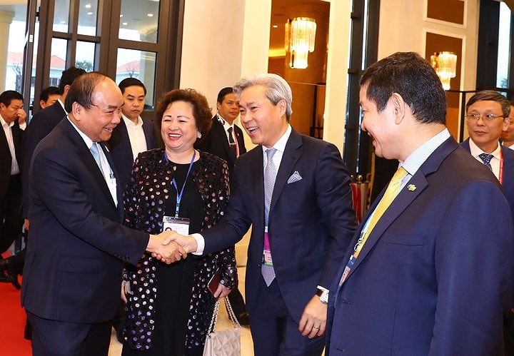 Một điểm chung từ các cuộc gặp là Lãnh đạo các nền kinh tế, các tập đoàn đều đánh giá cao vị thế ngày càng tăng của Việt Nam ở khu vực và trên thế giới, mong muốn thúc đẩy hơn nữa quan hệ với Việt Nam, đánh giá cao triển vọng kinh tế của Việt Nam và những nỗ lực của Việt Nam trong việc cải thiện môi trường đầu tư, kinh doanh. Trong ảnh: Thủ tướng Nguyễn Xuân Phúc gặp gỡ các Tập đoàn kinh tế dự Tuần lễ Cấp cao APEC 2017.
