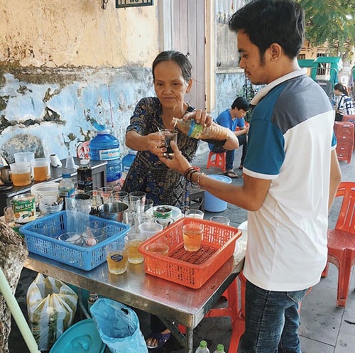 Cà phê cô Thảo.