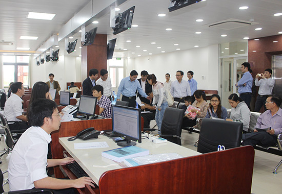 Sự vận hành của trung tâm hành chính công đã cải thiện môi trường đầu tư, kinh doanh Quảng Nam.Ảnh: T.DŨNG