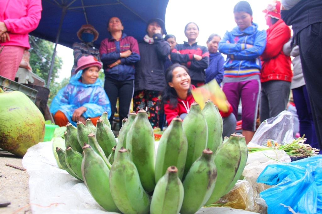 ... Cho đến các mặt hàng nông sản đặc trưng của miền núi.