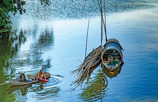 Bến sông quê. Ảnh: LÊ TRỌNG KHANG