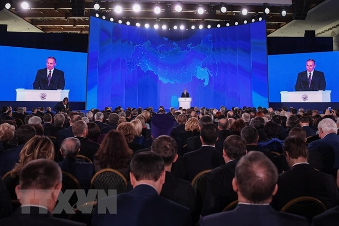 Tổng thống Nga Vladimir Putin đọc Thông điệp liên bang trước hai Viện của Quốc hội liên bang. (Nguồn: AFP/TTXVN)