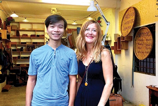 Tran Huu Tiep and a designer from Kerber