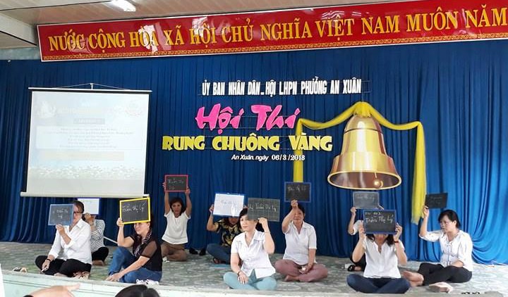 Hội thi “Rung chuông vàng” của Hội LHPN phường An Xuân. Ảnh: L.H