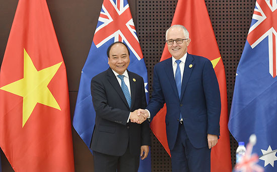 Thủ tướng Nguyễn Xuân Phúc (trái) và Thủ tướng Australia- Malcolm Turnbul. Nguồn: VGP
