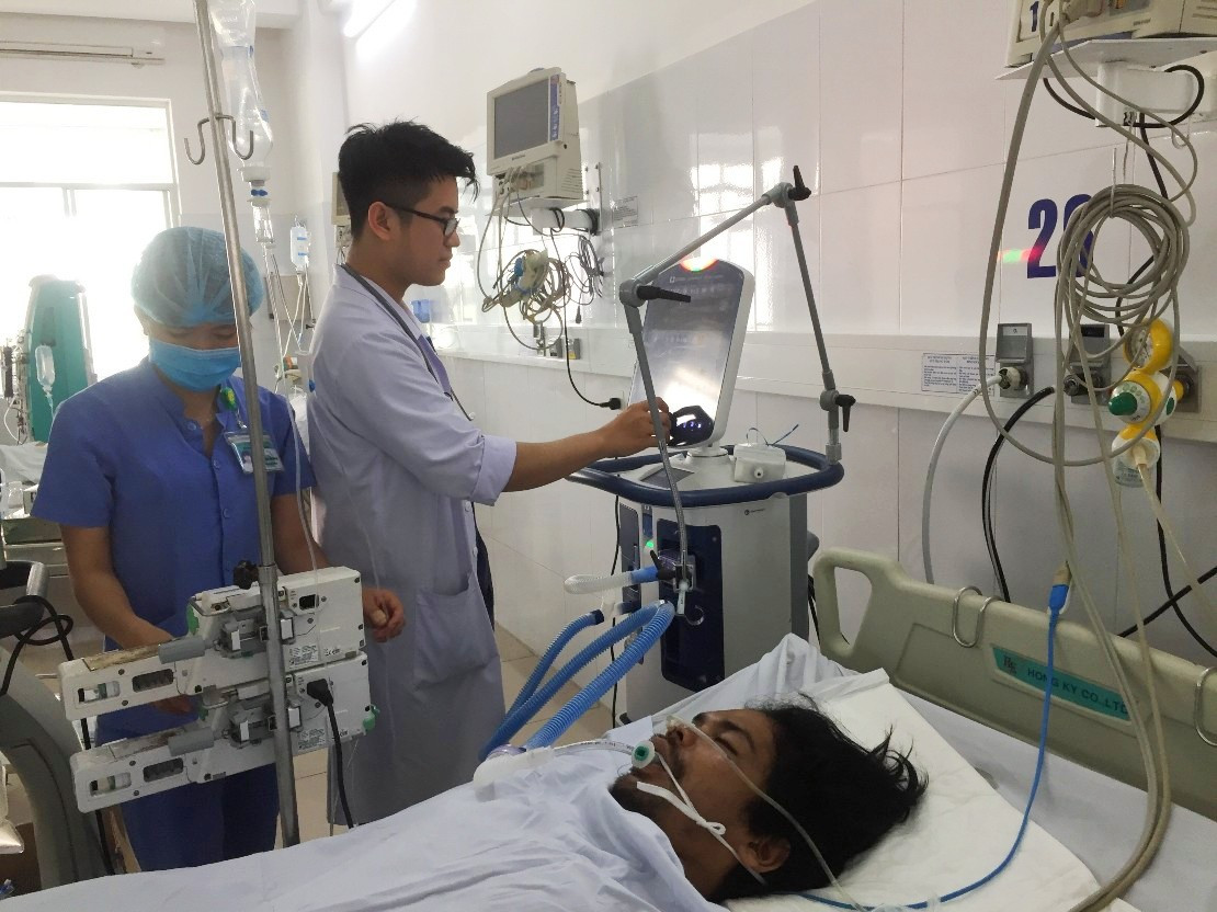 Hôih Nhân đang được các bác sĩ tích cực theo dõi tại Bệnh viện Đà Nẵng