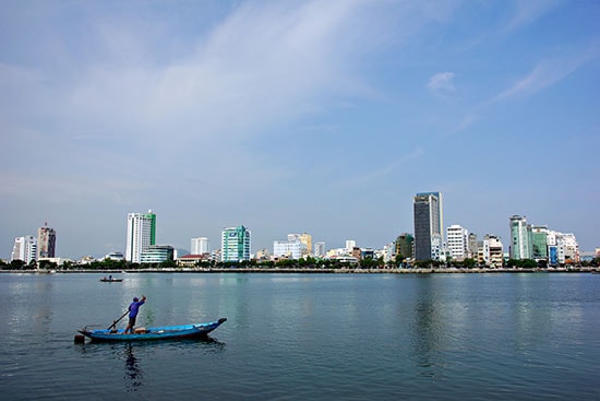 Một góc thành phố Đà Nẵng. Ảnh: PHƯƠNG THẢO