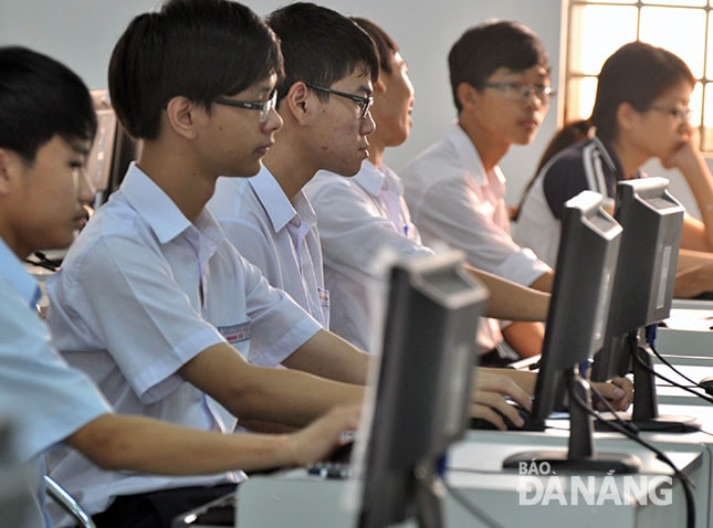 Nhân lực công nghệ thông tin cần chủ động tiếp cận công nghệ mới, nâng cao kỹ năng ngoại ngữ mới có thể đáp ứng nhu cầu tuyển dụng của doanh nghiệp.