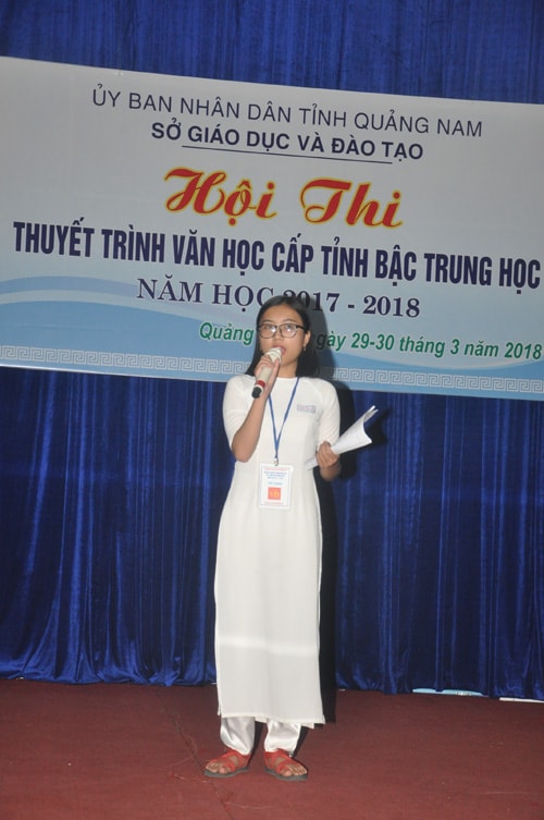 Các bài thi thuyết trình văn học của thí sinh thuyết phục người nghe. Ảnh: X.Phú