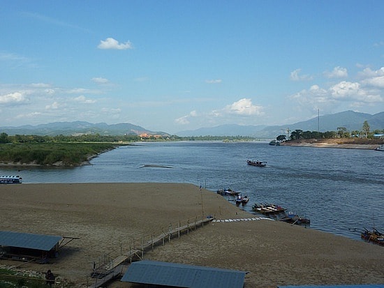 Dòng sông Mekong chảy qua 6 quốc gia Trung Quốc, Myanmar, Lào, Thái Lan, Campuchia và Việt Nam. Ảnh:chiangraitimes