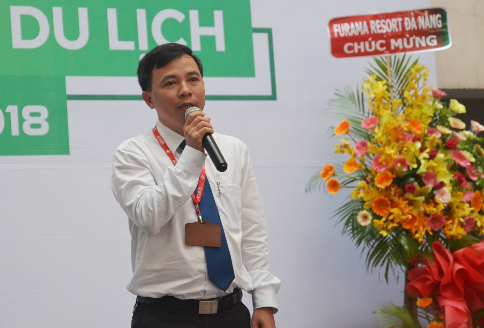 TS.Nguyễn Hữu Phú, Phó Hiệu trưởng ĐH Duy Tân  phát biểu khai mạc