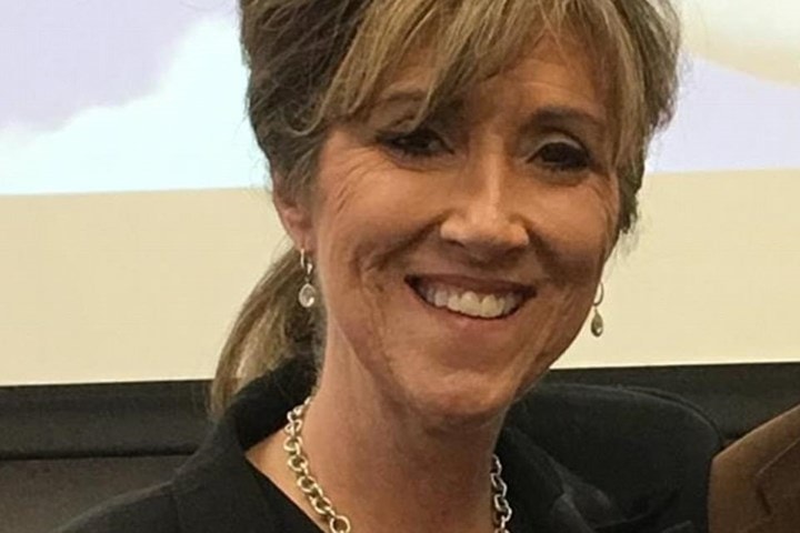 Chân dung nữ cơ trưởng Tammie Jo Shults, người vừa được ca ngợi như anh hùng sau tai nạn máy bay nói trên. Ảnh: Daily Mail.