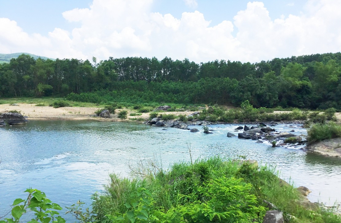 Khu vực bãi sông Cổ Sậy (thôn  3), Tiên Cảnh nơi hai thanh niên bị đuối nước