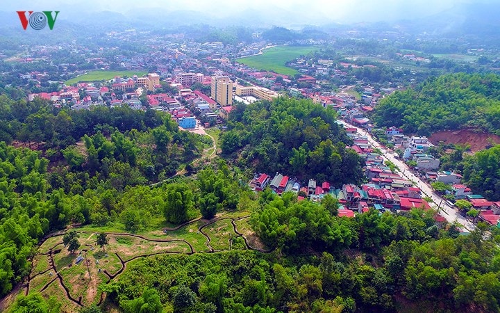 Him Lam hiện là cửa ngõ thông thương của thành phố Điện Biên Phủ với các tỉnh miền xuôi. Bằng sự kiên cường và khát vọng dựng xây, Him Lam đã vượt qua mọi gian khó, đổi thay hoàn toàn với diện mạo mới yên bình, no ấm và văn minh.