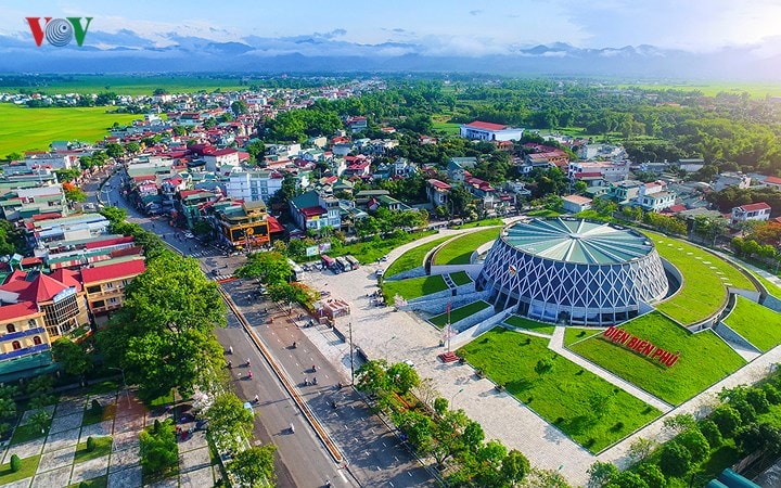 Bảo tàng Chiến thắng lịch sử Ðiện Biên Phủ là công trình trọng điểm có ý nghĩa vô cùng quan trọng trong Quần thể di tích Chiến trường Điện Biên Phủ.