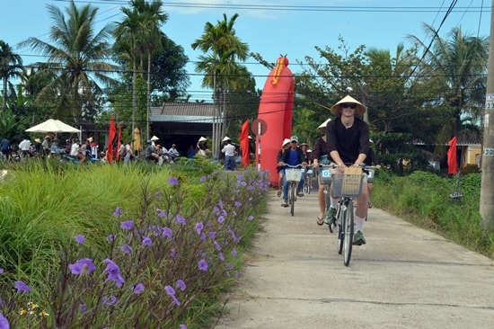 Du lịch bằng xe đạp tại làng An Mỹ Hội An