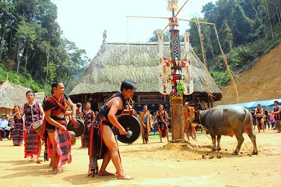 Ethnic people in Quang Nam province    