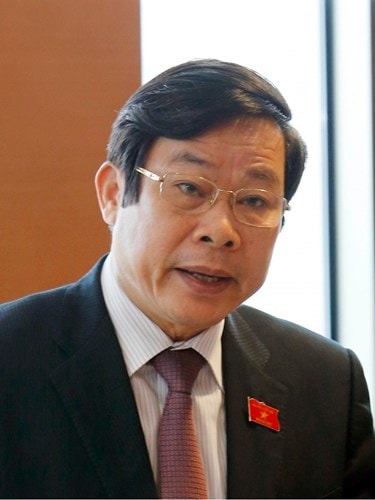 Ông Nguyễn Bắc Son sinh năm 1953, quê quán: Hà Nội. học vị: Tiến sỹ. Ông là Uỷ viên Trung ương Đảng Khoá X, XI; Đại biểu Quốc hội Khoá XIII (Ảnh: Báo Giao thông)
