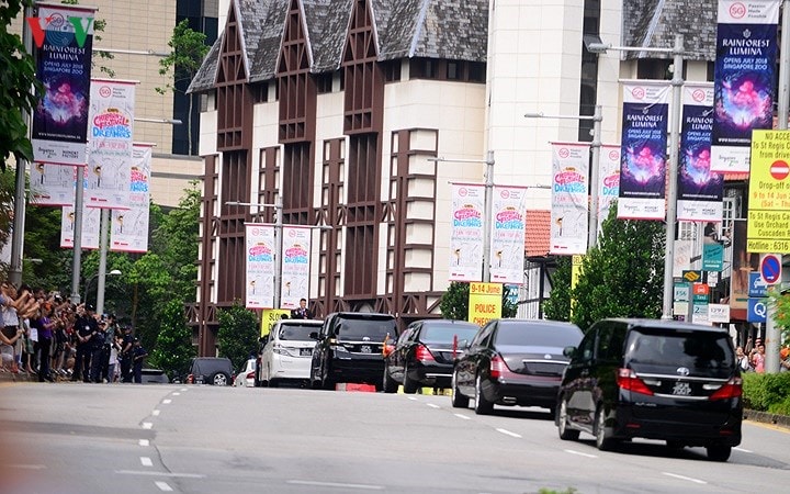 Đoàn xe của phái đoàn Triều Tiên.