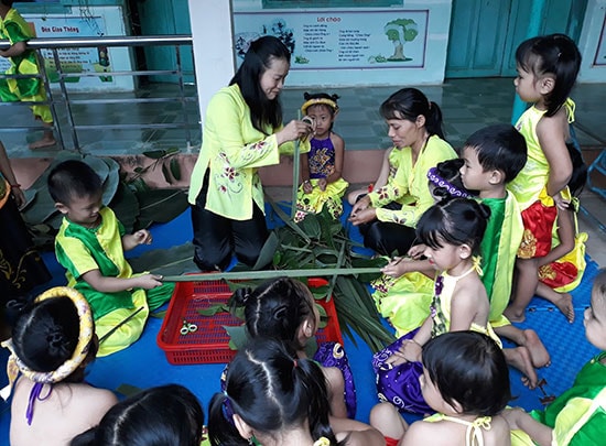 Được tự do vui chơi, học hỏi là một trong những điều quan trọng mà cha mẹ cần tạo điều kiện cho trẻ. Ảnh: C.N