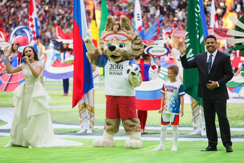 Chú sói  Zabivaka- linh vật kỳ World Cup 2018 chào đón sự kiện thể thao thu hút sự quan tâm của đông đảo người hâm mộ nhất trên toàn thế giới.