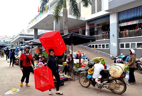 Chuyển đổi mô hình quản lý chợ từ cơ quan nhà nước sang doanh nghiệp được xem là có nhiều ưu điểm.Ảnh: Q.V