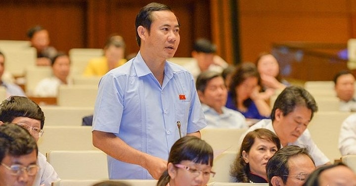 Trả lời VOV.VN, ông Nguyễn Thái Học cho rằng việc đưa các đại án tham nhũng ra xét xử thể hiện quyết tâm của Đảng, Nhà nước và các cơ quan hữu quan trong đấu tranh phòng, chống tham nhũng. Tiền mồ hôi nước mắt của dân thất thoát là bài học đau xót./.