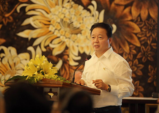 Bộ trưởng Bộ TN-MT Trần Hồng Hà phát biểu tại hội thảo.