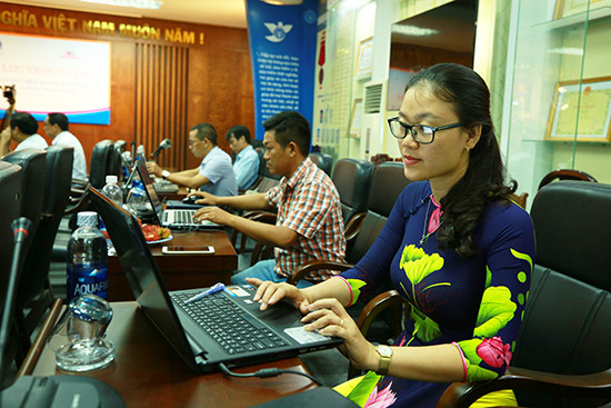 E-kíp giao lưu trực tuyến của Báo Quảng Nam điện tử.